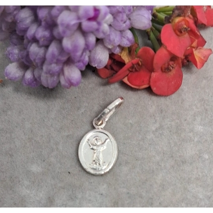 DIJE NIÑO DE ATOCHA