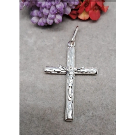 DIJE CRUZ CON CRISTO