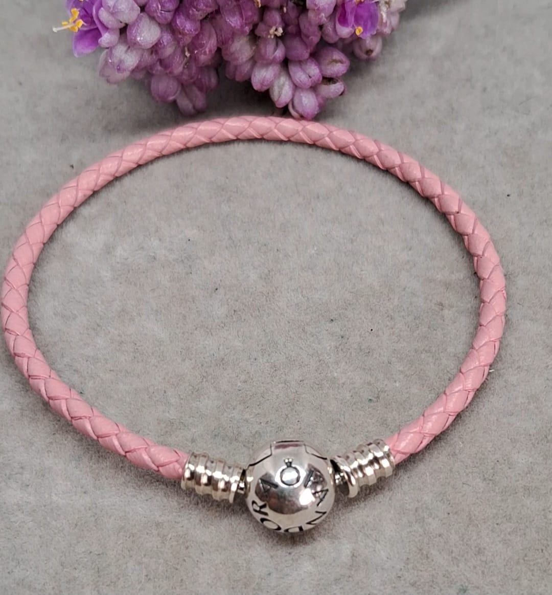 Pandora cuero color rosa – Dtalles Joyería | Guatemala