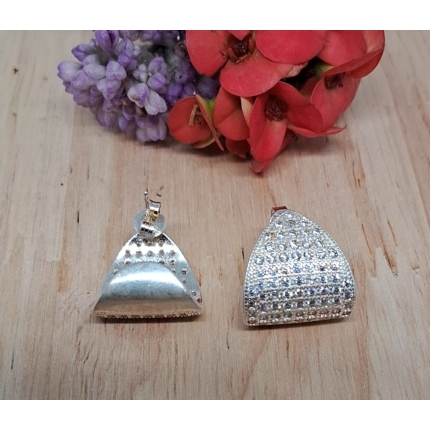 Aretes tipo hoja con circonias