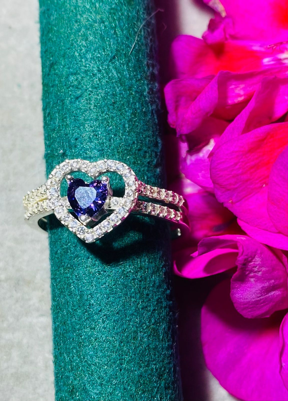 WhatsApp Image 2026-05-25 at 10.23.34 PM (3) Anillo T9 duo corazon - Imagen 1