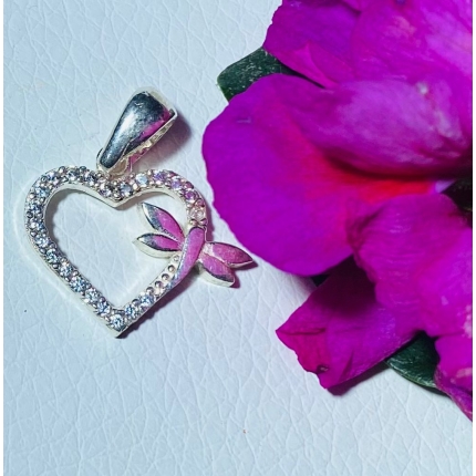 Dije de corazon con libelula